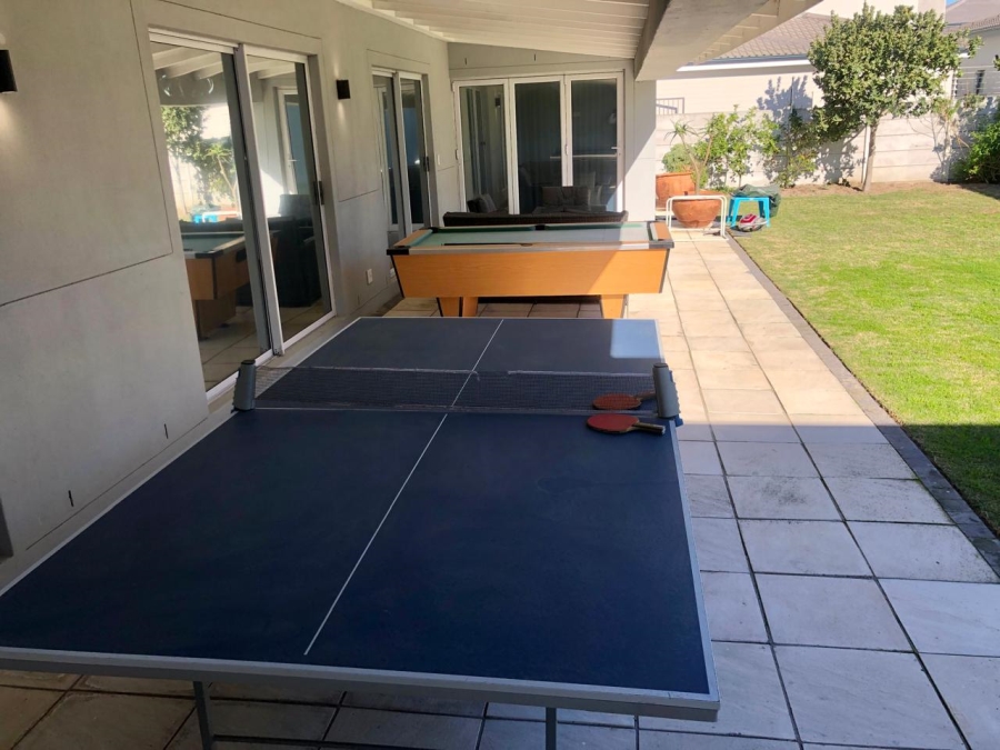 4 Bedroom Property for Sale in Parklands North Western Cape